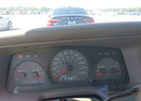 2001 Mercury Grand Marquis Gs from USA, damaged, VIN 2MEFM74W81X618948